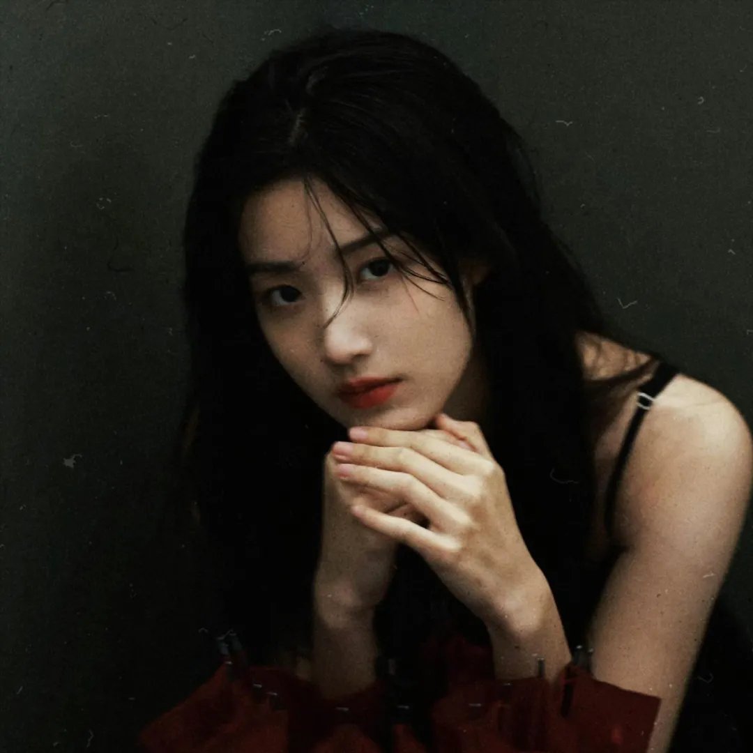 身为VTuber的我因为忘记关台而成了传说